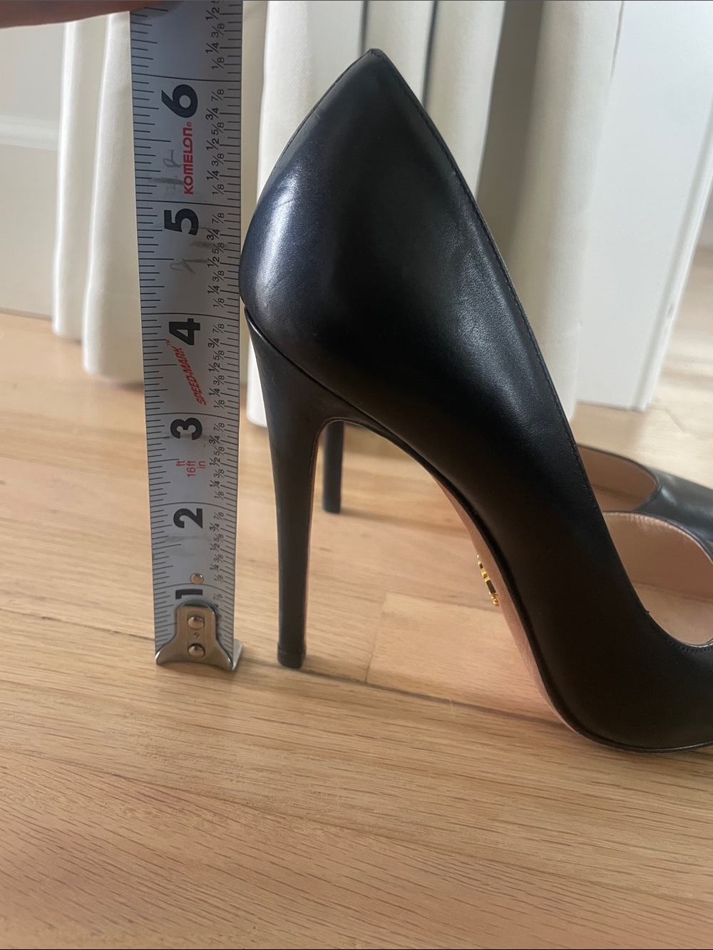 Prada Pumps 36.5 US Leather Black
Pointed Toe Stiletto Heel- Authentic - Picture 2 of 8